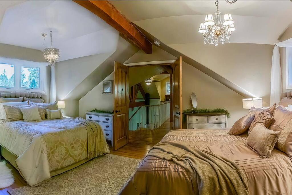 European Style Straw Bale Retreat Villa Ashland Bagian luar foto